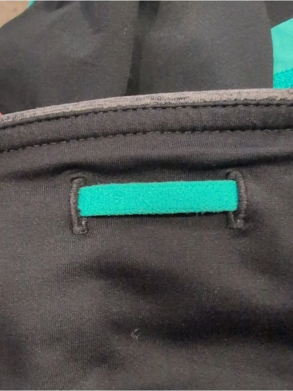 Lululemon Groovy Run Short Black/ Heathered Grey / Teal